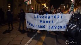 "Vertenza Torino", fiaccolata per la crisi del lavoro